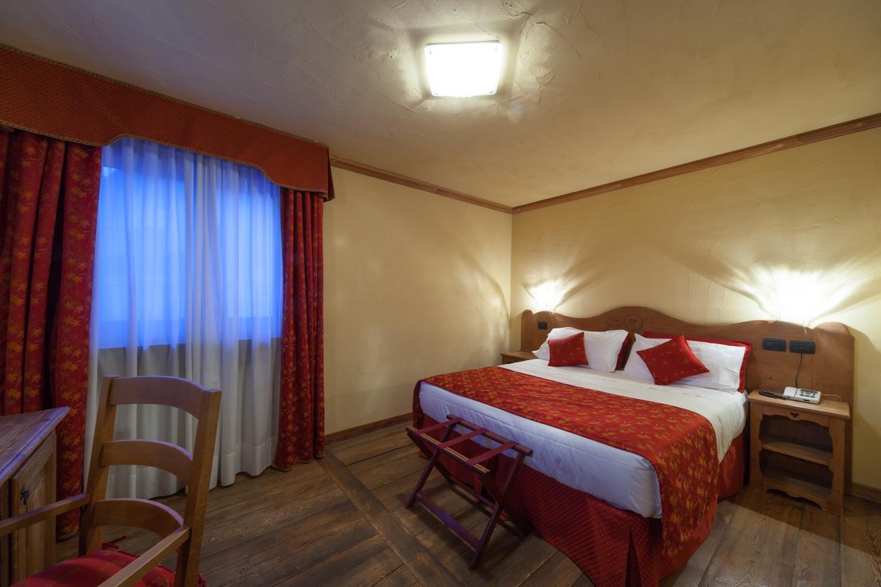 Hotel Maison Saint Jean Courmayeur Ngoại thất bức ảnh