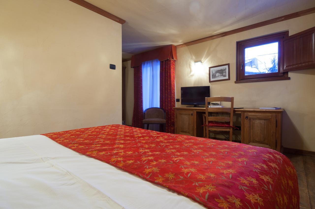 Hotel Maison Saint Jean Courmayeur Ngoại thất bức ảnh