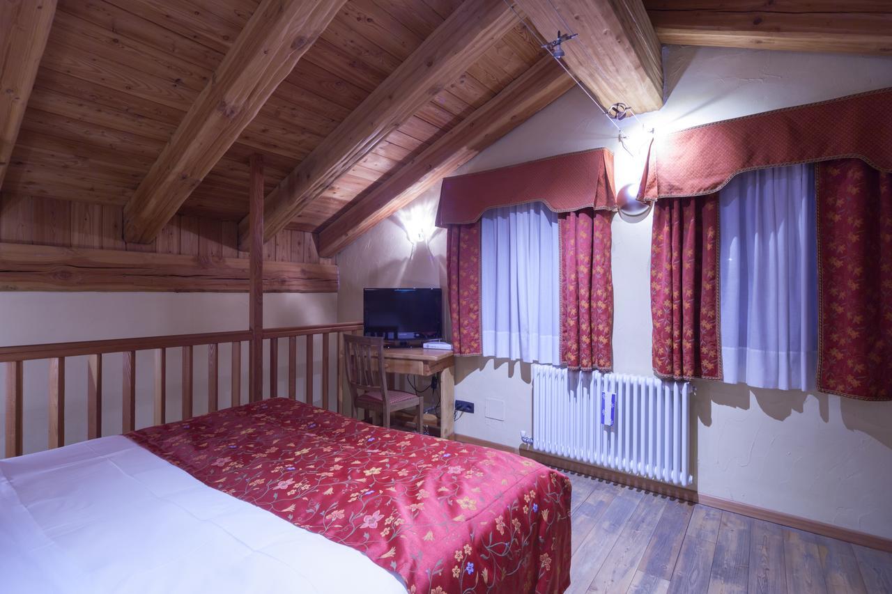 Hotel Maison Saint Jean Courmayeur Ngoại thất bức ảnh
